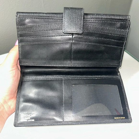 Givenchy Black Leather Envelope Wallet - Picture 6 of 16